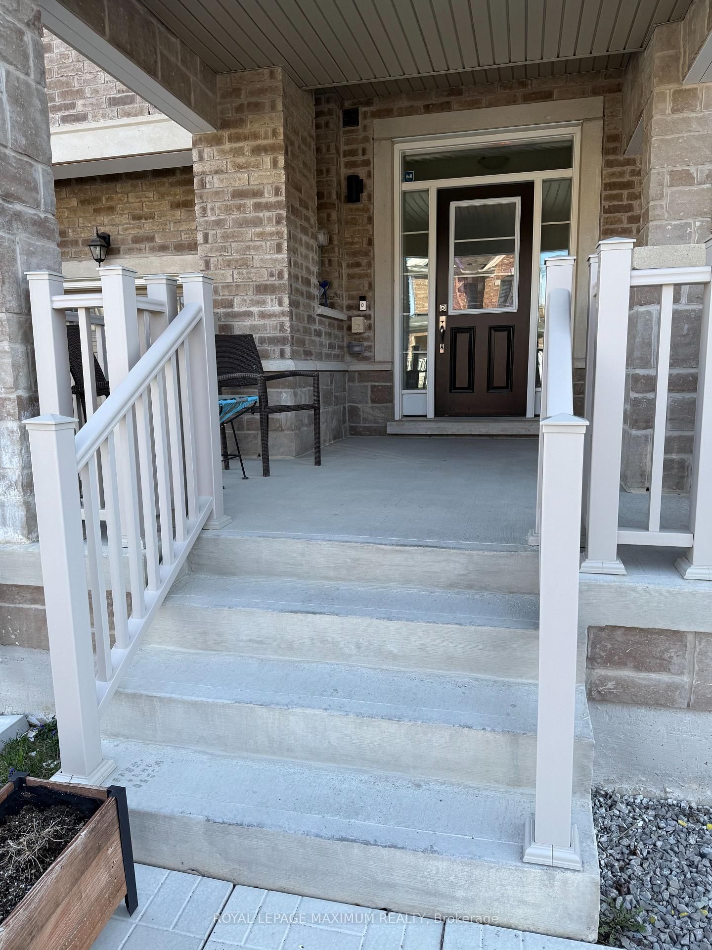 Townhouse for sale at 37 Montrose Boulevard, Bradford West Gwillimbury, Bradford, L3Z 4P3 - MLS: N12086513