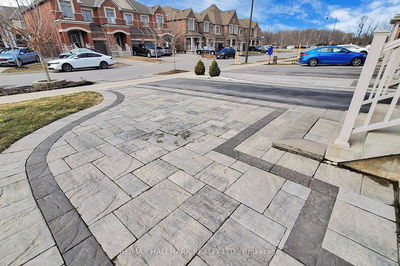 20 Briarfield Ave, East Gwillimbury - Sharon image-0-2