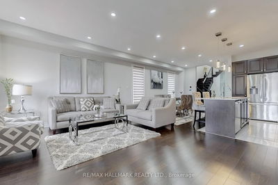 20 Briarfield Ave, East Gwillimbury - Sharon image-0-4