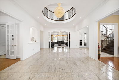 8 Heritage Woods Manr, Markham - Devil's Elbow image-0-4