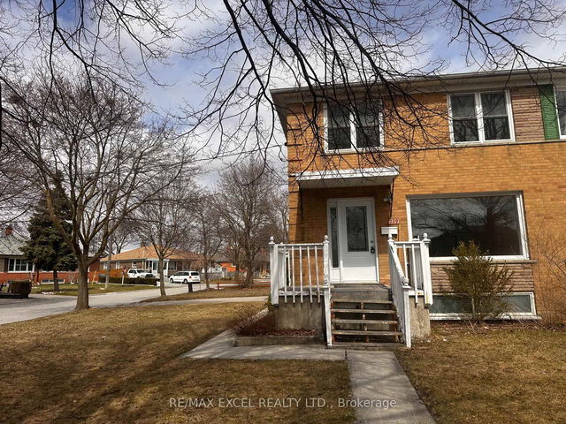 Upper - 229 Zelda Crescent