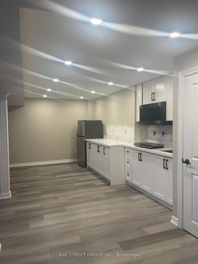 Main - 43 Philips View Crescent