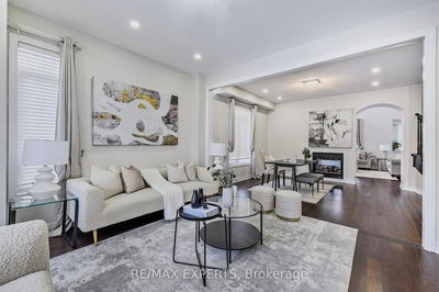 24 Faris St, Bradford West Gwillimbury - Bradford image-0-2