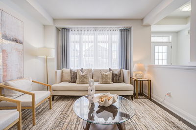 20 Whippletree Dr, East Gwillimbury - Holland Landing image-0-4