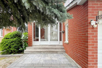 299 Highglen Ave, Markham - Middlefield image-0-1