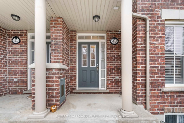 43 Walter Scott Crescent