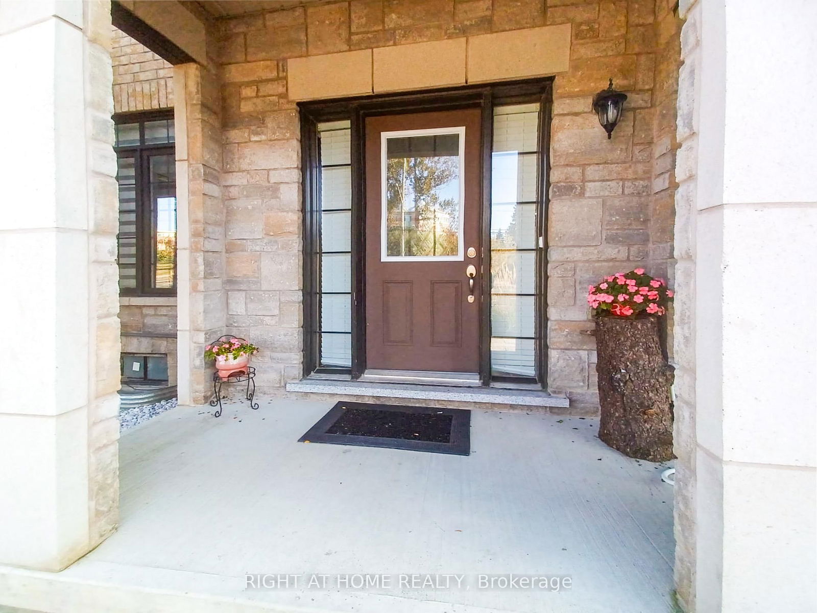 Townhouse for lease at 297 Bloomington Road, Richmond Hill, Oak Ridges, L4E 1G4 - MLS: N12088956