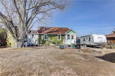 1527 Killarney Beach Rd, Innisfil - Lefroy image-0-1