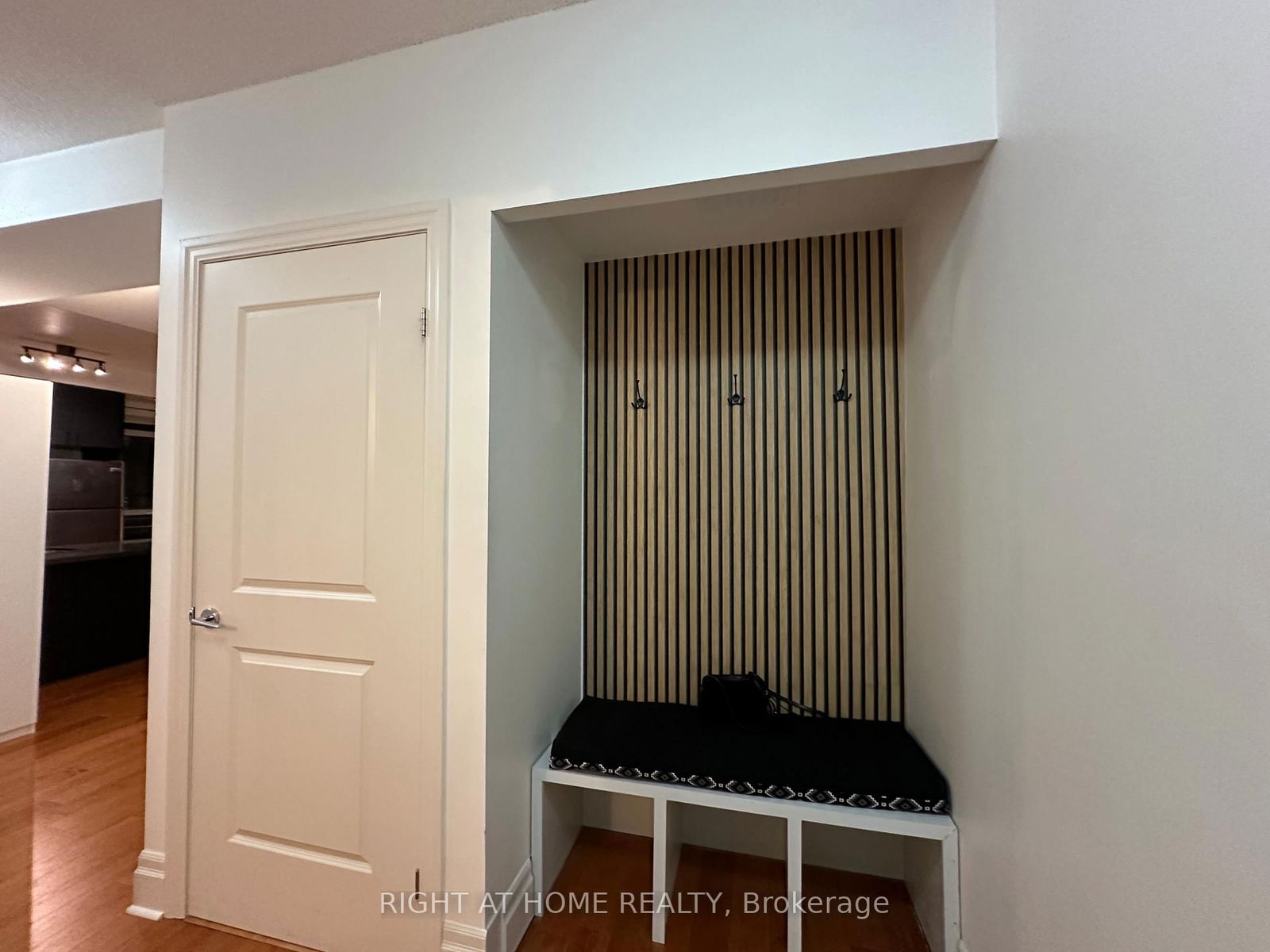 Condo for lease at 316-111 UPPER DUKE Crescent, Markham, Unionville, L6G 0C8 - MLS: N12089123