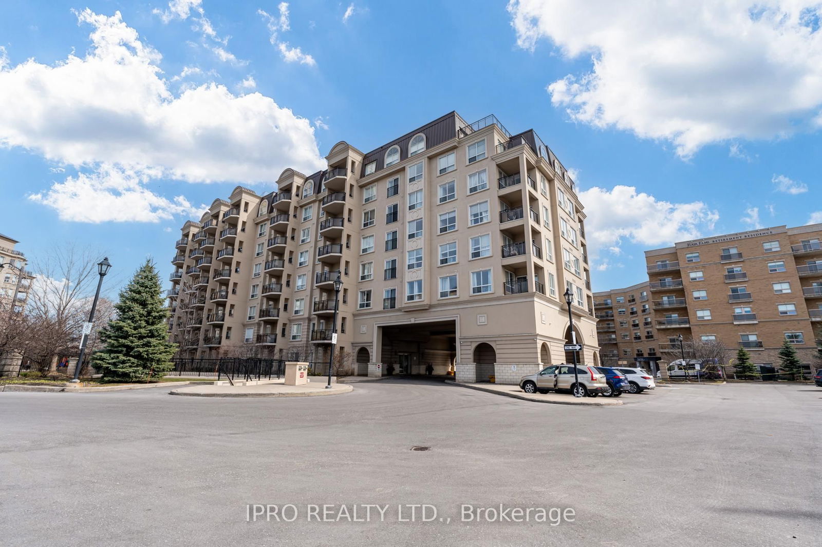 Condo sold at 811-1 Maison Parc Court, Vaughan, Lakeview Estates, L4J 9K1 - MLS: N12089323