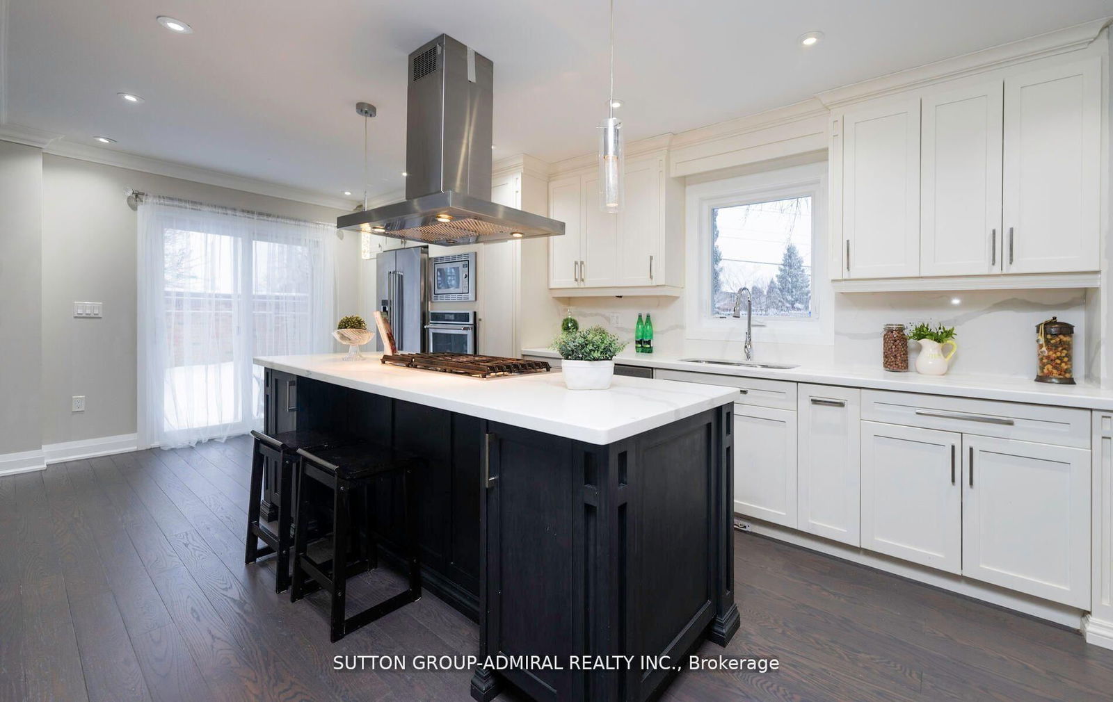 Detached House for sale at 29 Roxborough Lane, Vaughan, Uplands, L4J 4T1 - MLS: N12089432