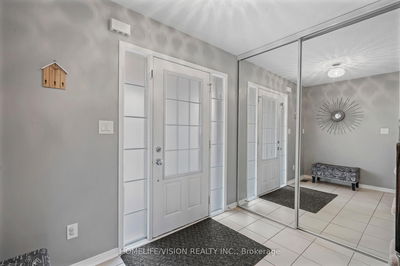 25 Long St, Bradford West Gwillimbury - Bradford image-0-2