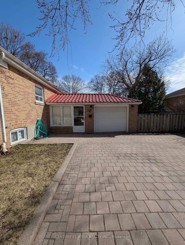 Bsmt 1 - 38 Harding Boulevard