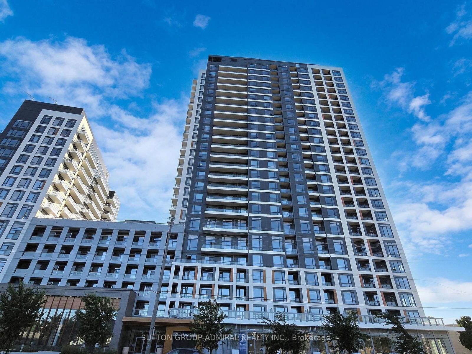 Condo for sale at 403-7950 Bathurst Street, Vaughan, Beverley Glen, L4J 0L4 - MLS: N12090039