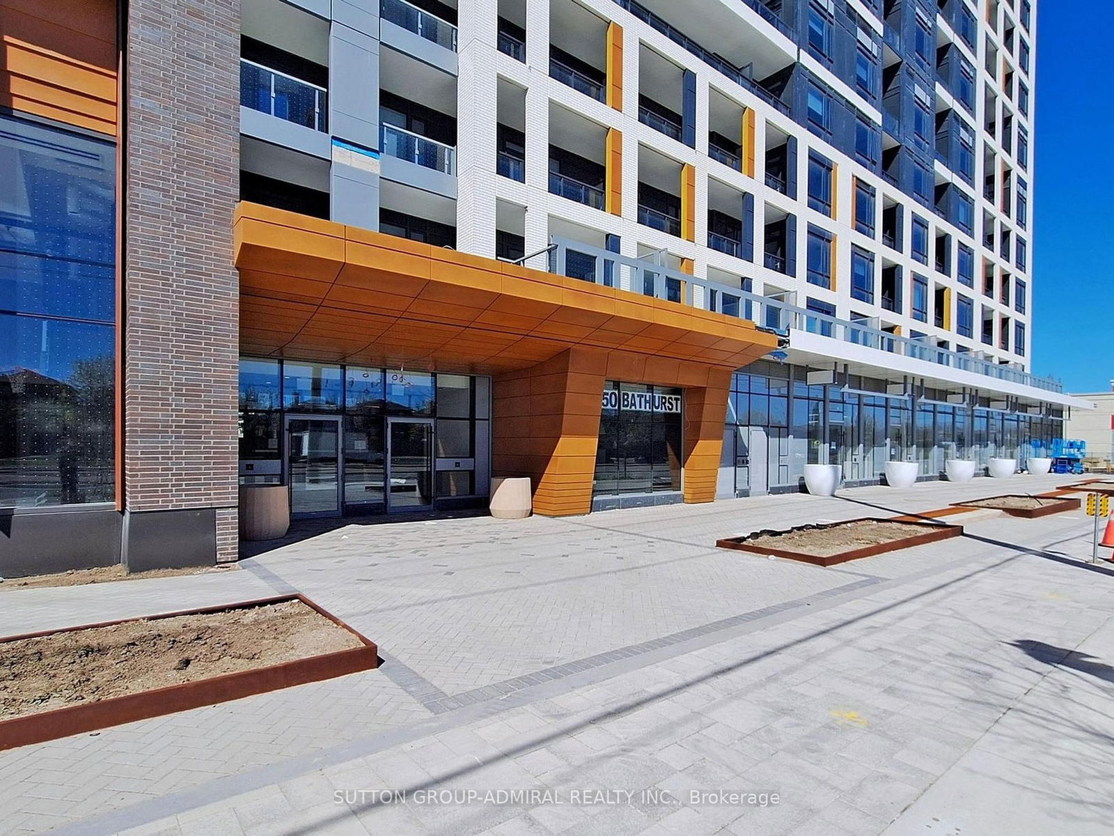 Condo for sale at 403-7950 Bathurst Street, Vaughan, Beverley Glen, L4J 0L4 - MLS: N12090039
