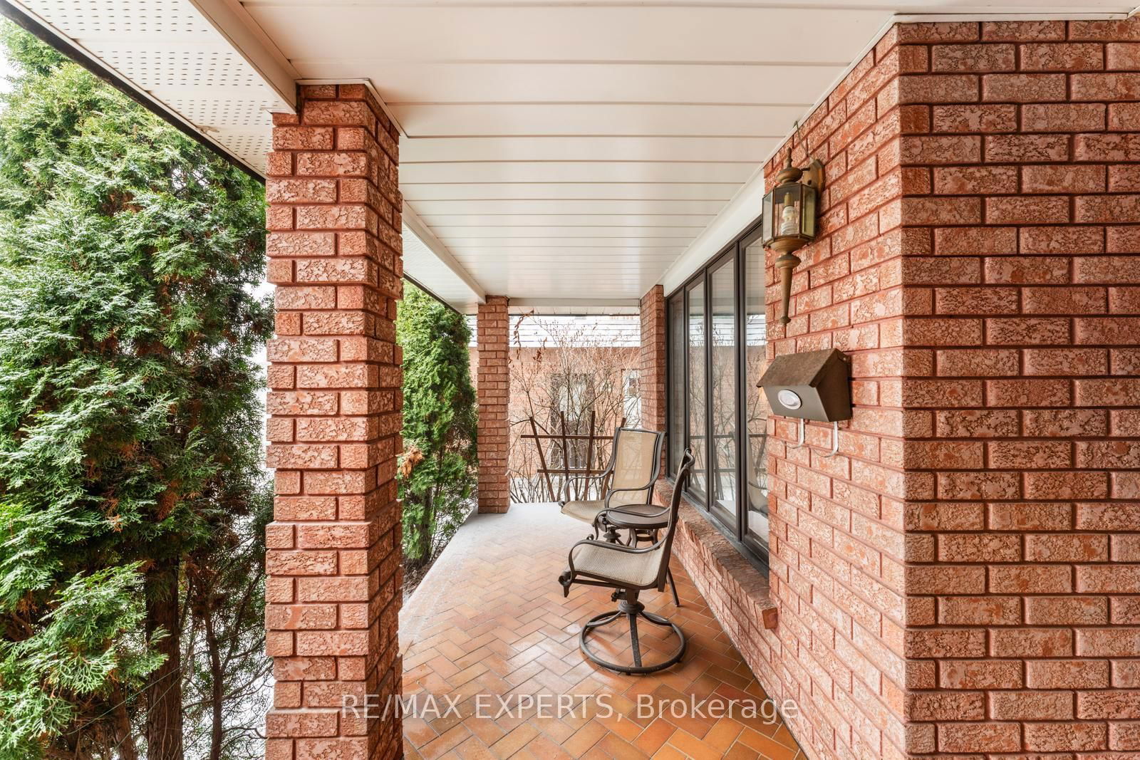 Detached House sold at 85 Claudia Avenue, Vaughan, West Woodbridge, L4L 6R8 - MLS: N12090059