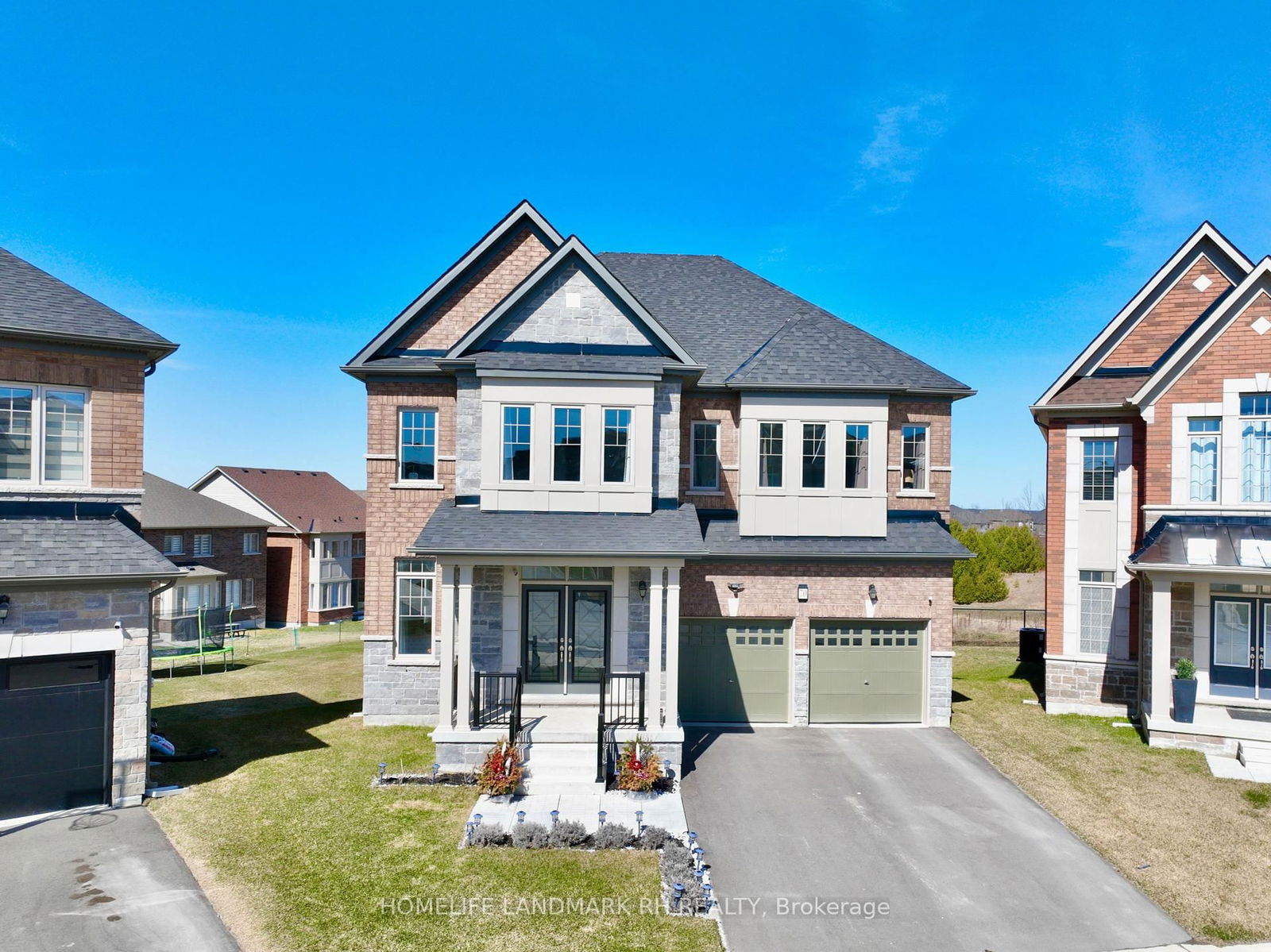 Detached House sold at 70 Angus Morton Crescent, East Gwillimbury, Queensville, L9N 1S4 - MLS: N12090395