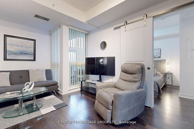 Unit 319 — 9201 Yonge St, Richmond Hill - Langstaff image-0-3