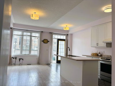 49 Memon Pl, Markham - Wismer image-0-4