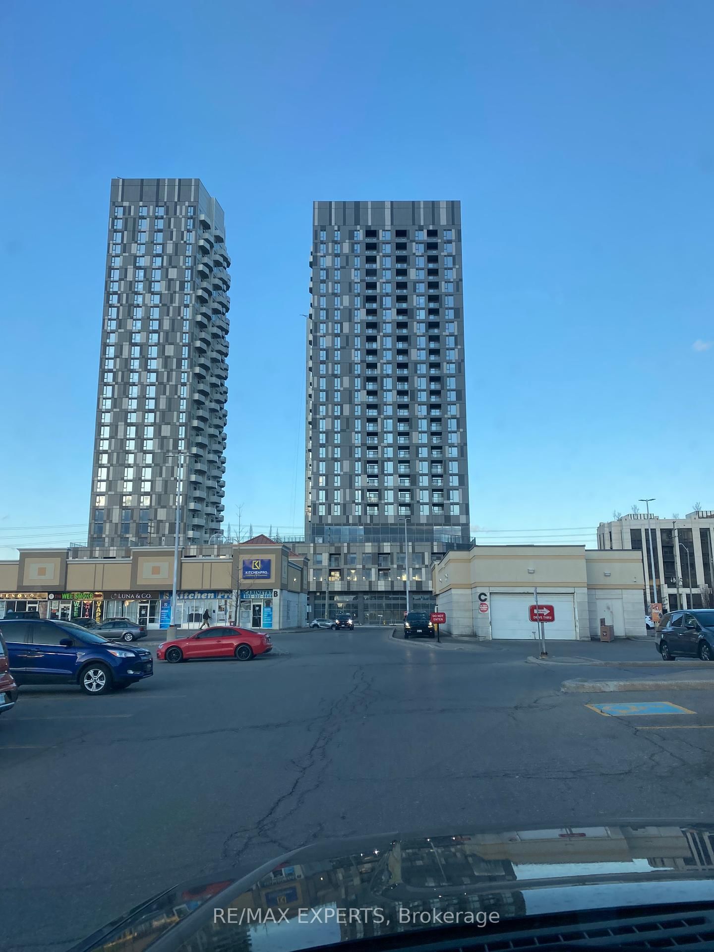 Condo leased at Unit820 - 10 Abeja Street, Vaughan, Concord, L4K 0R4 - MLS: N12091654