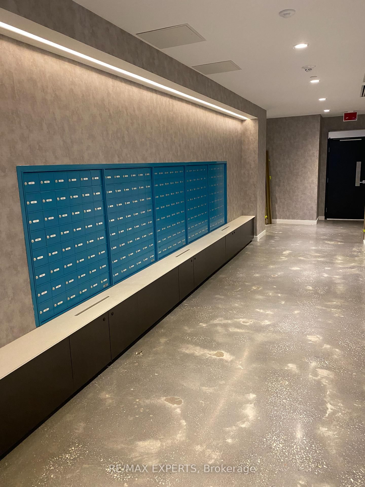Condo leased at Unit820 - 10 Abeja Street, Vaughan, Concord, L4K 0R4 - MLS: N12091654