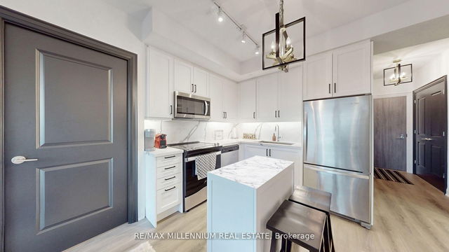 1709 - 20 Gatineau Drive