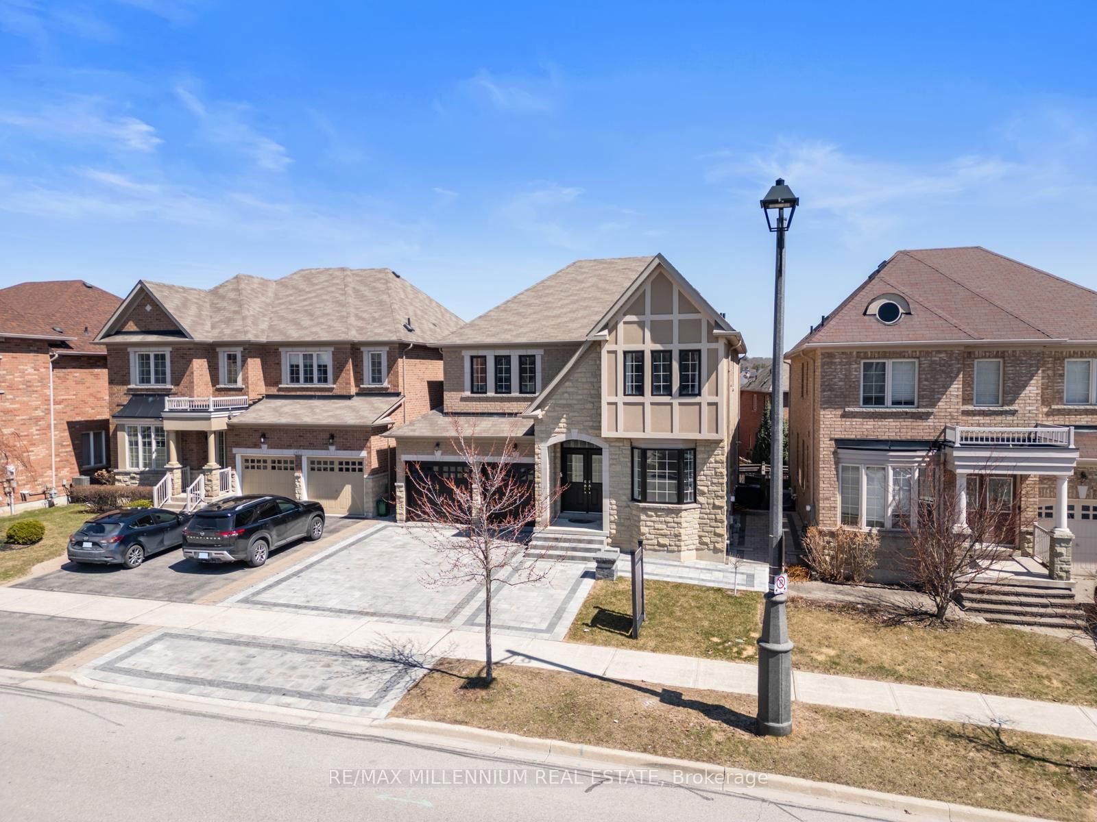 Detached House for sale at 433 Mavrinac Boulevard, Aurora, Bayview Northeast, L4G 0J8 - MLS: N12092219
