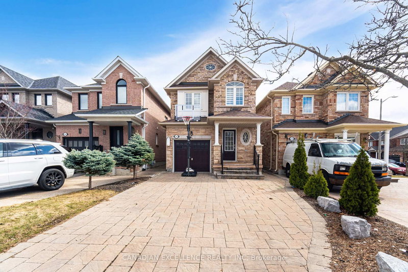 212 Venice Gate Dr, Vaughan, L4H 0G1 | Image 2