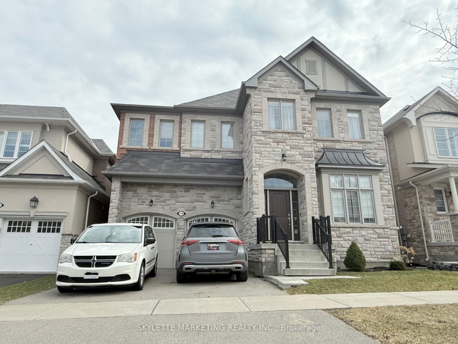 Detached House sold at 110 Novan Crescent, Aurora, Rural Aurora, L4G 0X7 - MLS: N12092519