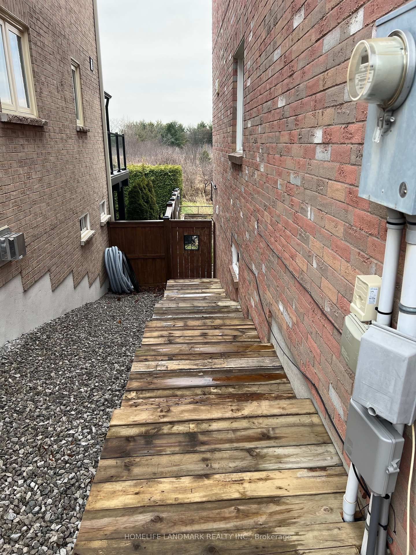 Detached House for lease at 115 Dawlish Avenue, Aurora, Aurora Highlands, L4G 6R3 - MLS: N12092707