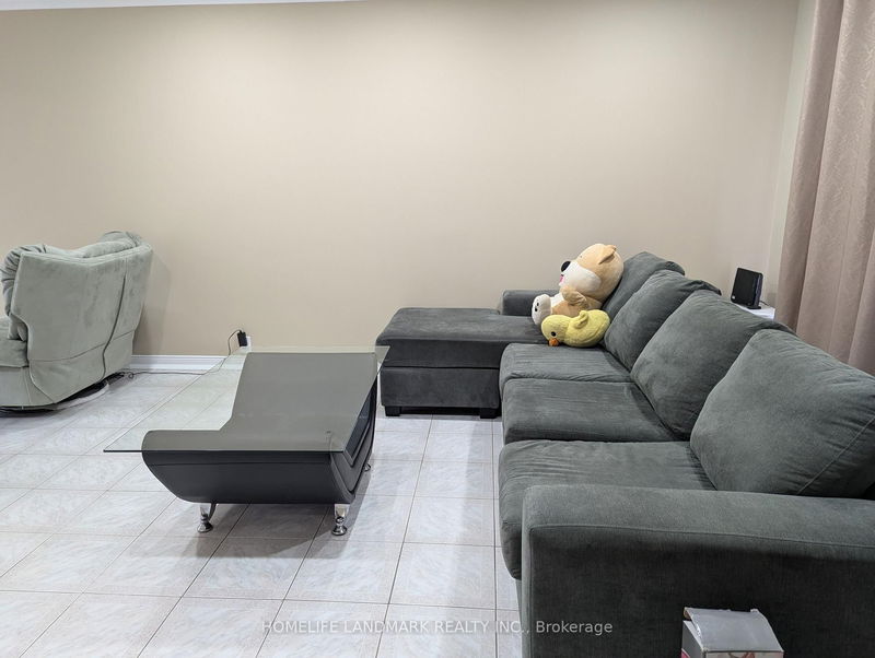 home for sale on 41 Mercer Crescent