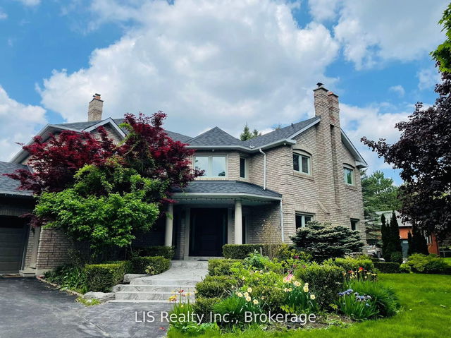 109 Treegrove Circle