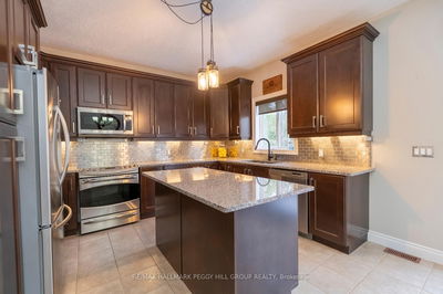 513 Mapleview Dr, Innisfil - Rural Innisfil image-0-3