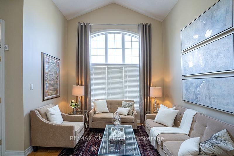 Detached House for sale at 15 Burgundy Trail, Vaughan, Patterson, L4J 8X5 - MLS: N12093833