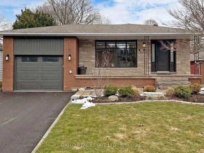 12168 Tenth Line, Whitchurch-Stouffville - Stouffville