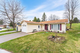 10 Tamarack Court
