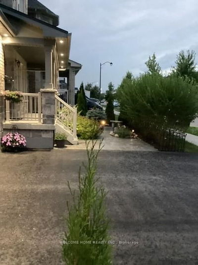 125 Gardiner Dr, Bradford West Gwillimbury - Bradford image-0-3