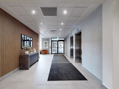 Unit 301 — 5917 Main St, Whitchurch-Stouffville - Stouffville image-0-4