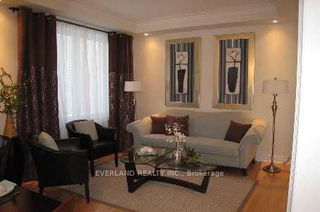 room - 342 amastedam Avenue