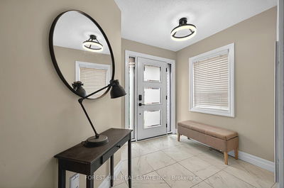 88 Noble Dr, Bradford West Gwillimbury - Bradford image-0-2