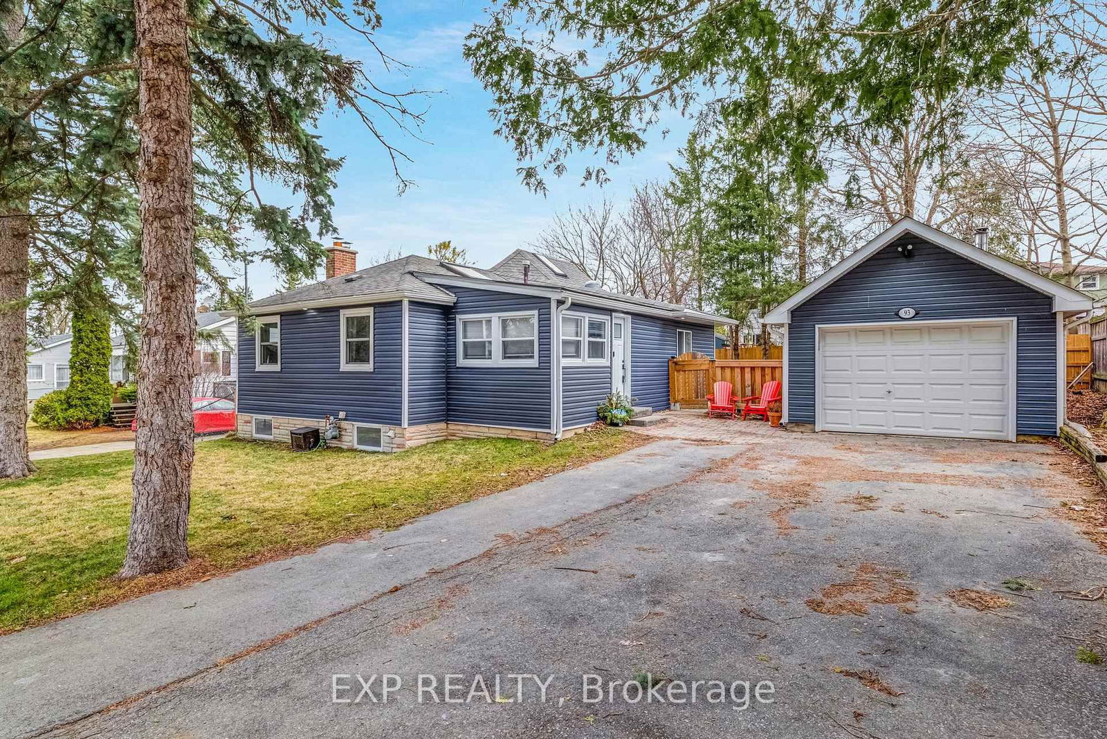 Detached House for sale at 93 Lundy's Lane, Newmarket, Huron Heights-Leslie Valley, L3Y 3R9 - MLS: N12094925
