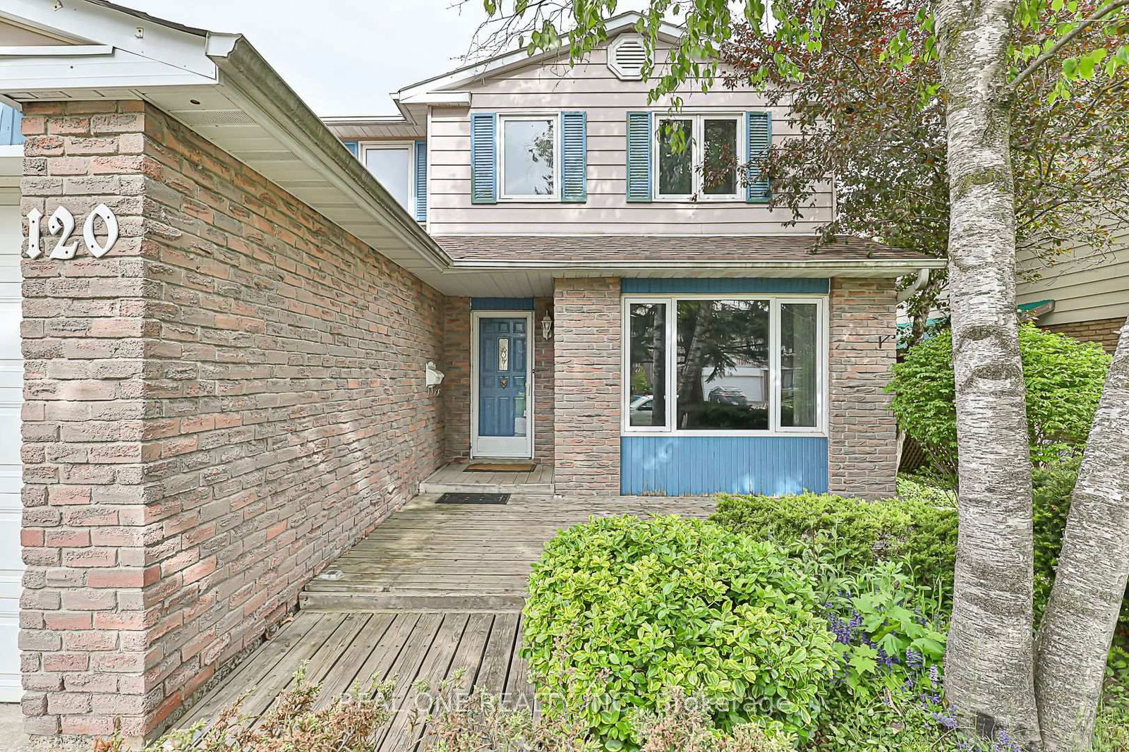 Detached House for lease at 120 Lowe Boulevard, Newmarket, Huron Heights-Leslie Valley, L3Y 5T2 - MLS: N12095013