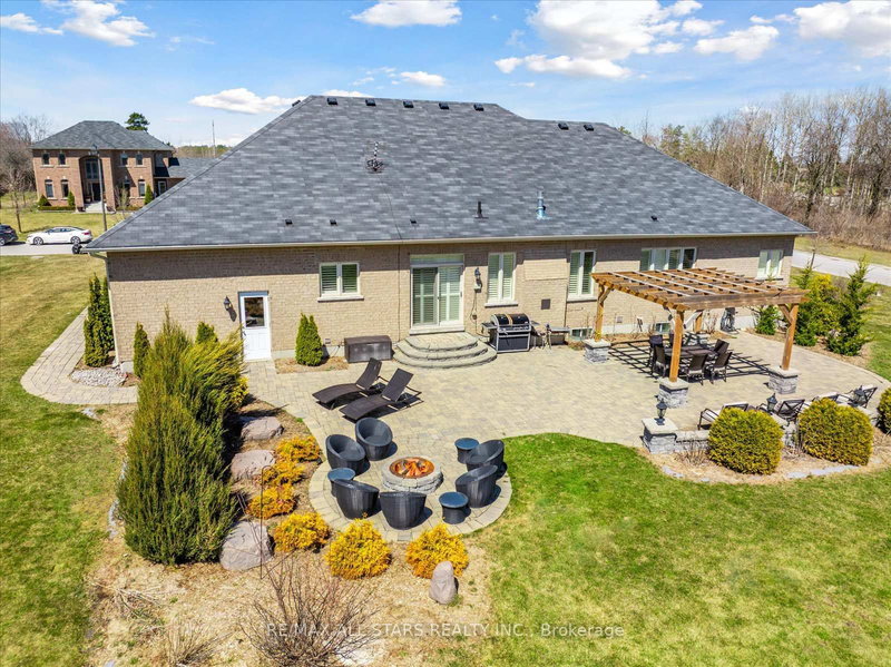 66 Stonesthrow Cres, Uxbridge, L0C 1A0 | Image 2