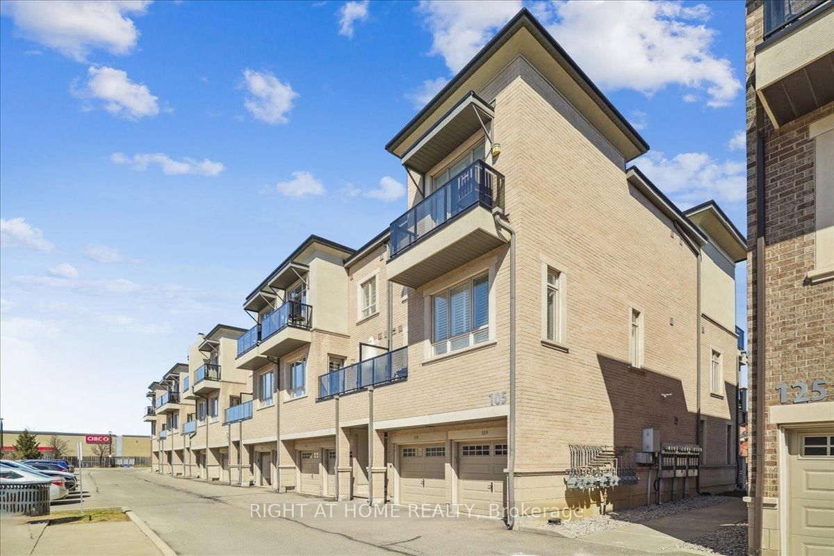 Townhouse for sale at 14-105 Kayla Crescent, Vaughan, Maple, L6A 4W3 - MLS: N12095807