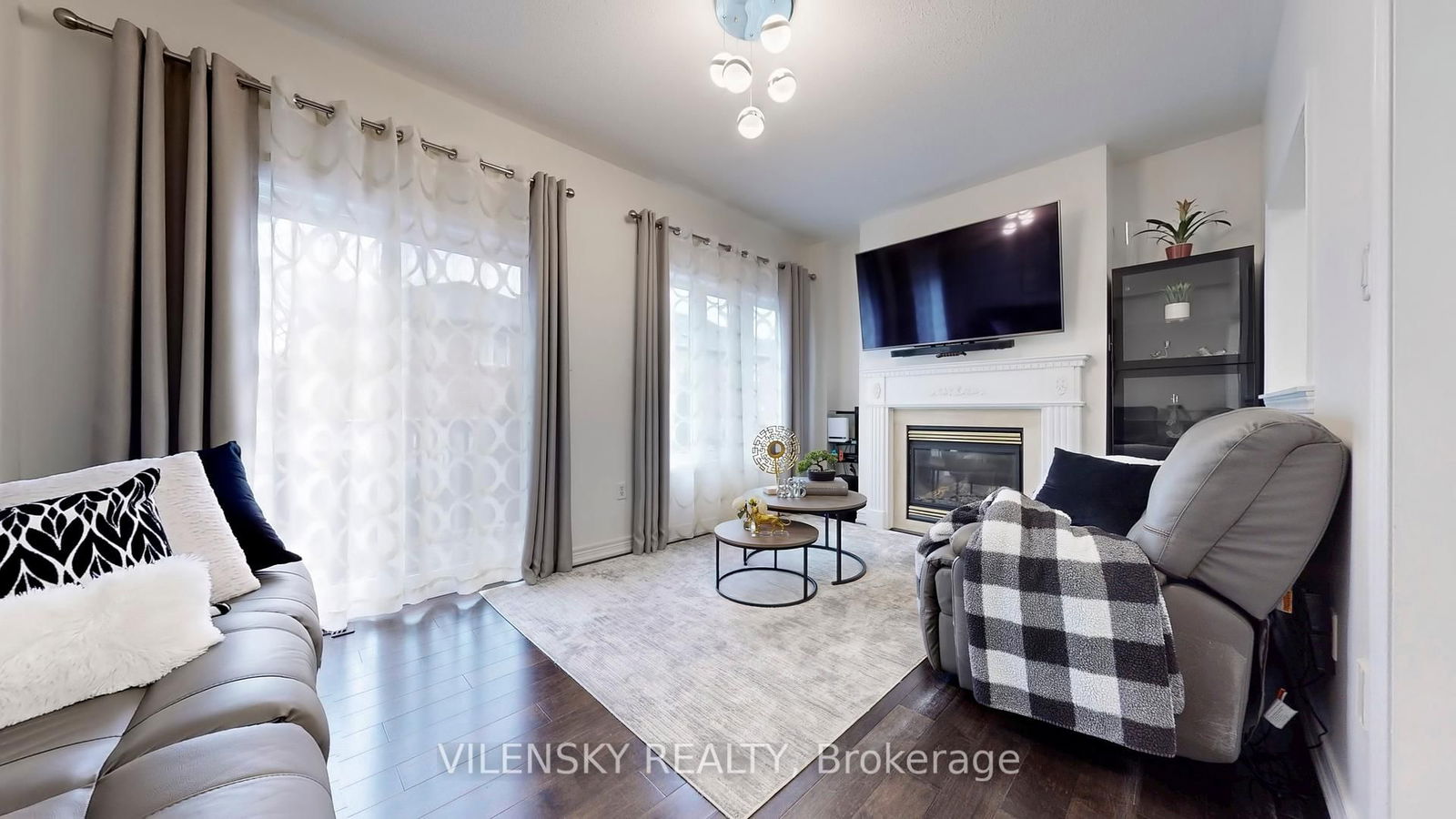 Semi-Detached House sold at 45 Spring Arbour Road, Vaughan, Patterson, L4J 0C3 - MLS: N12095966