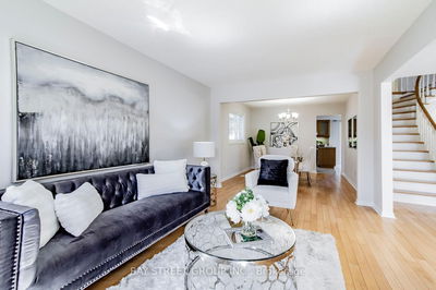 300 Fincham Ave, Markham - Markham Village image-0-2