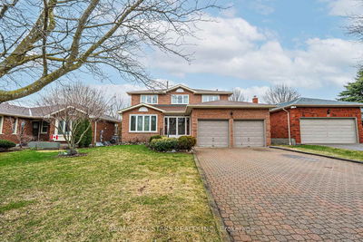 26 Aspen Cres, Whitchurch-Stouffville - Stouffville image-0-1