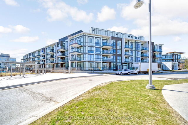 352 - 415 SEA RAY Avenue