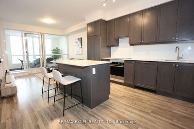 Unit 705 — 9075 Jane St, Vaughan - Concord image-0-1