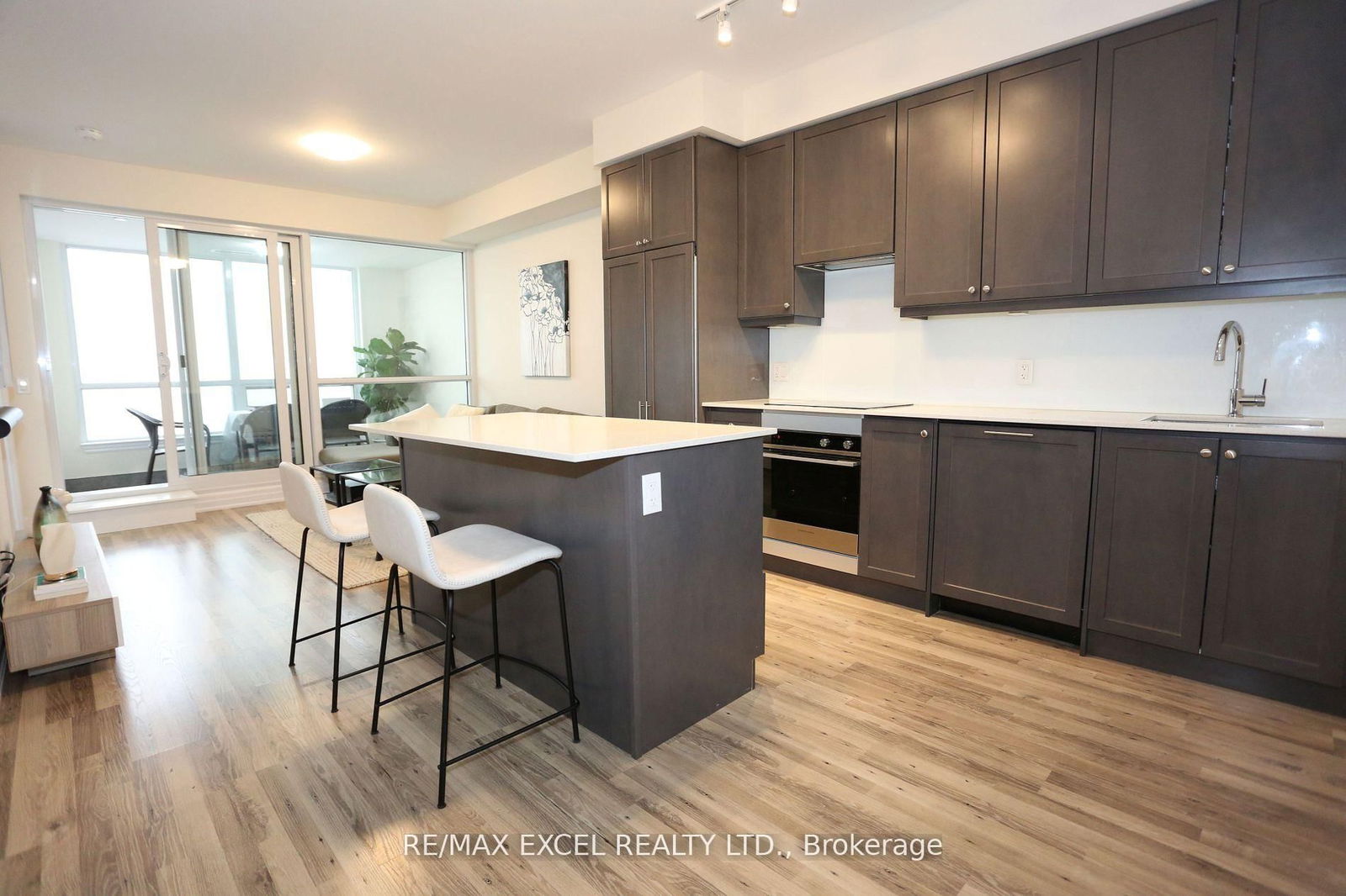 Condo for sale at 705-9075 Jane Street, Vaughan, Concord, L5K 0L7 - MLS: N12096741